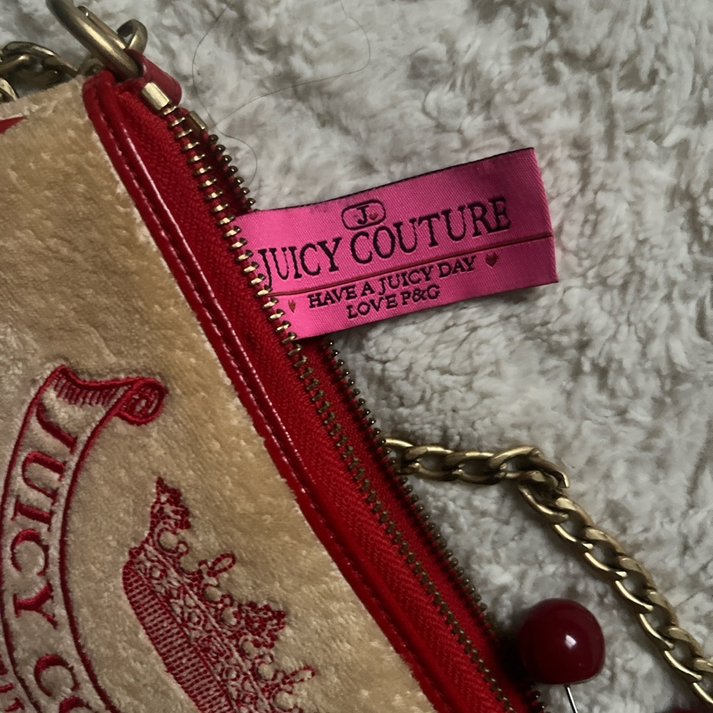 Juicy Couture Red and Cream Clutch - Picture 4 of 4